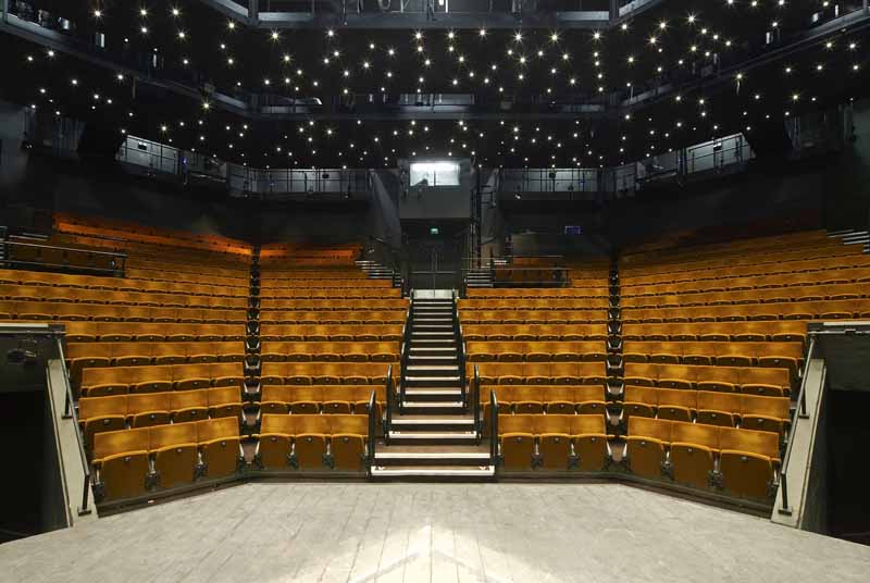 An extension of the Crucible Theatre, the iconic venue for World Snooker, to create a new more visible entrance, improved access and upgraded foyer and bar facilities.